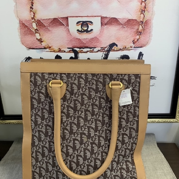 Dior Brown and Beige Tote Bag - Picture 4 of 17